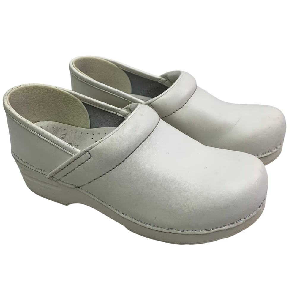 Dansko Womens Sz 38 White Leather Clogs Slip On Nursing Shoes Healthcare Doctor